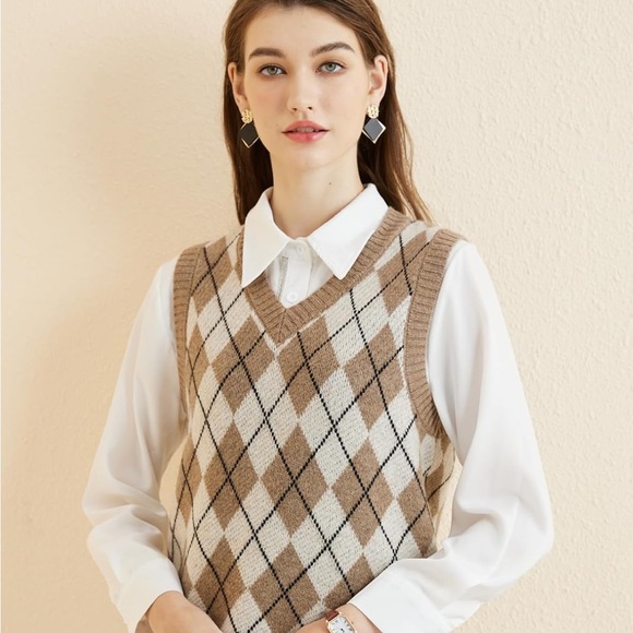 None Sweaters - Classic Merino  wool Sweater Vest in Brown and White